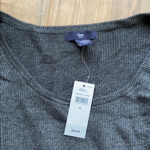 GAP Sweater - Picture 3 of 4